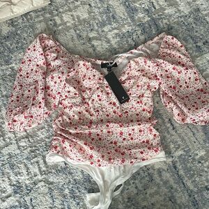 Lulus Floral Bodysuit • NWT • small